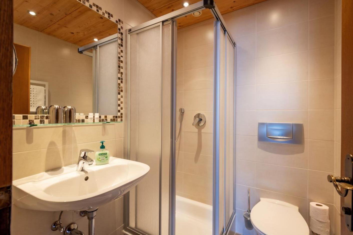 Apartamento Haus Schroll Ried im Zillertal Exterior foto