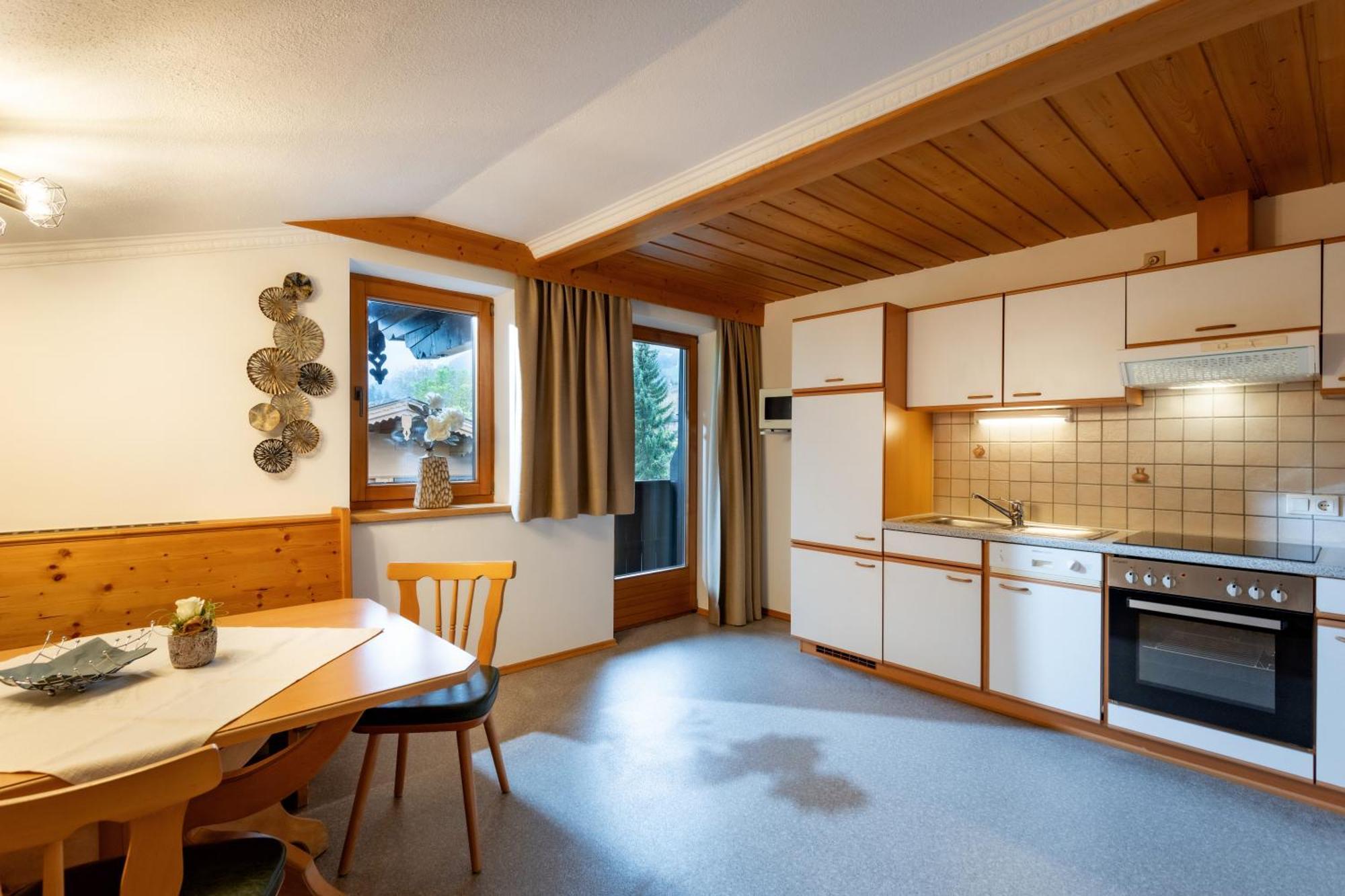 Apartamento Haus Schroll Ried im Zillertal Exterior foto