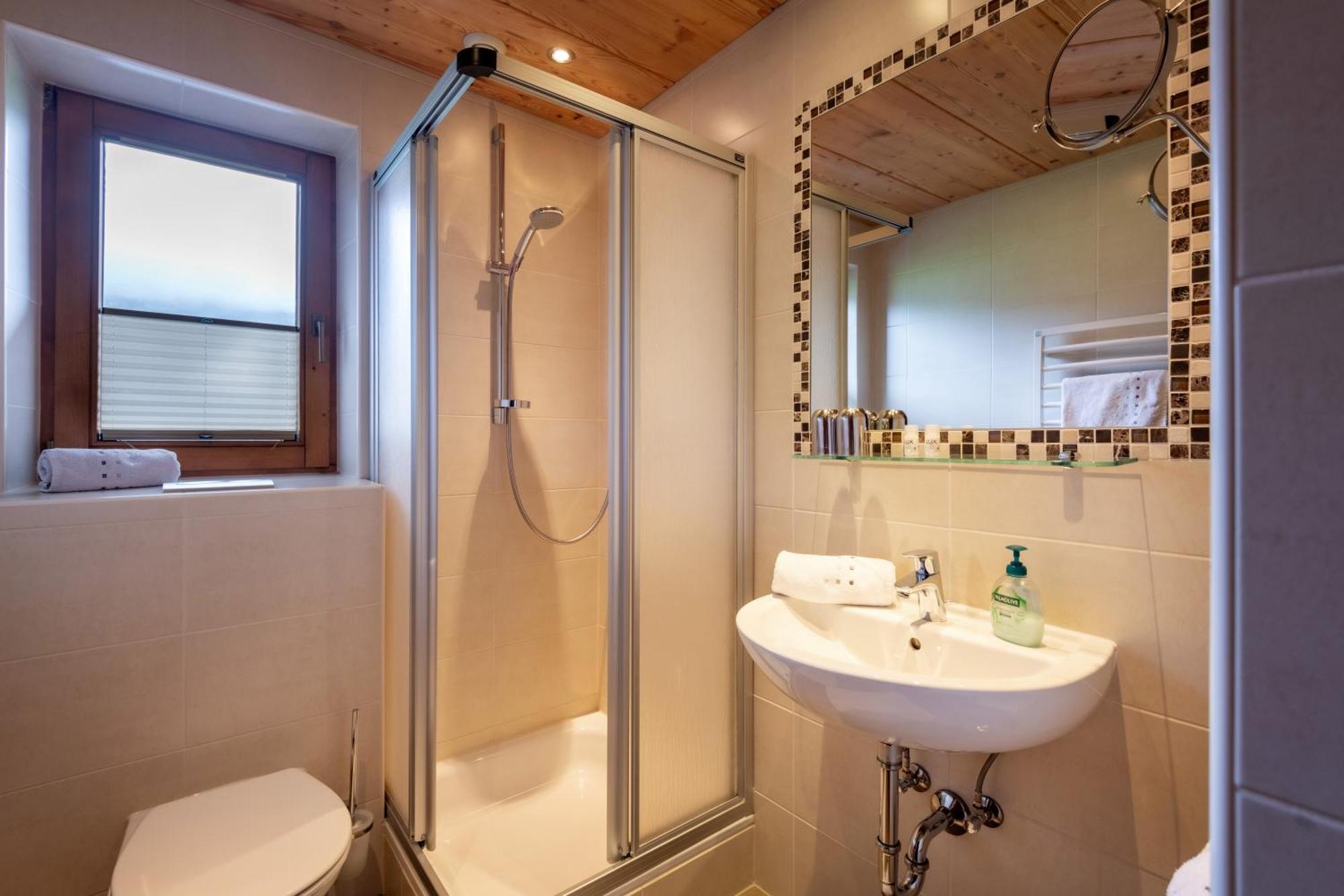 Apartamento Haus Schroll Ried im Zillertal Exterior foto